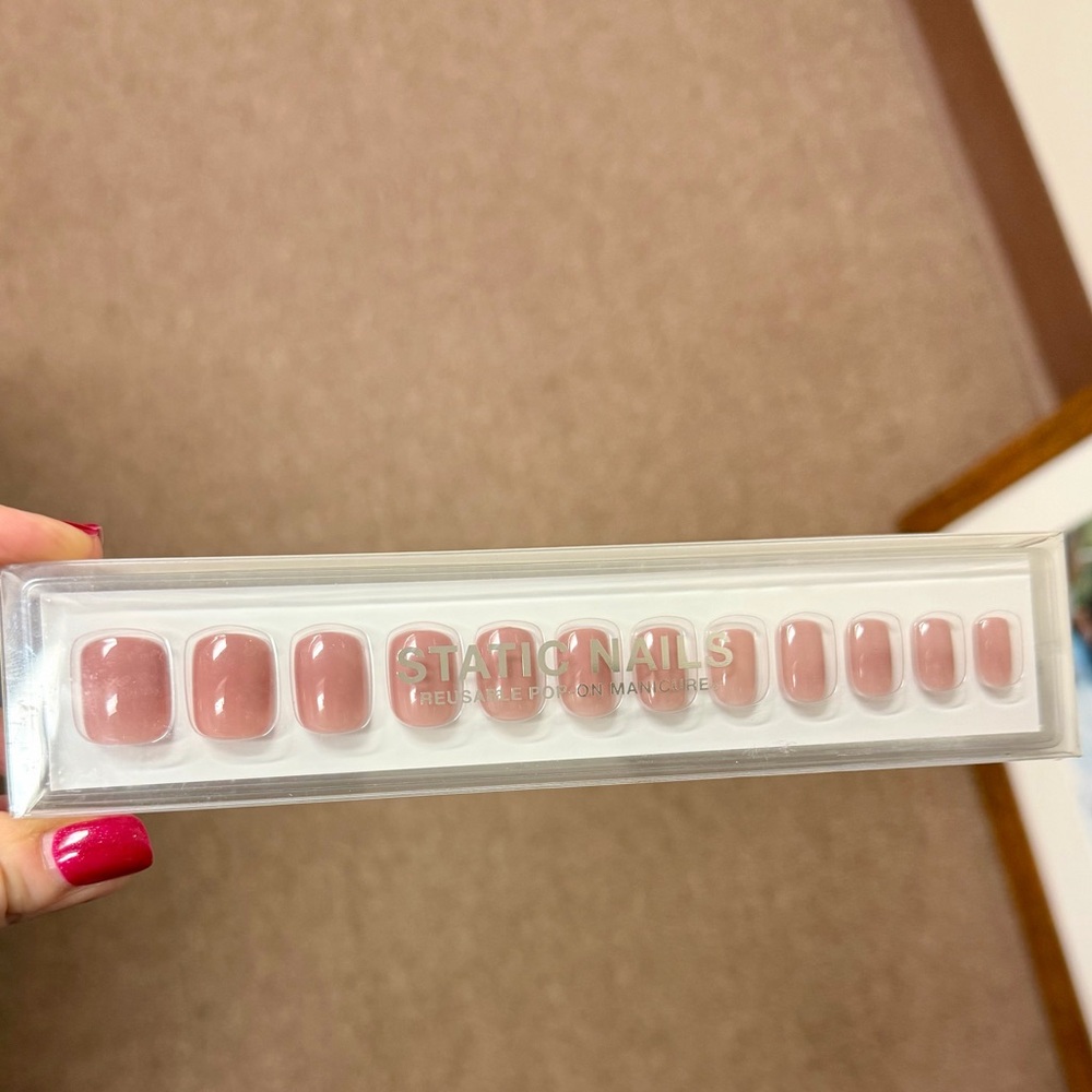 NIB Static Nails Peony Pink Reusable Pop-On Manicure